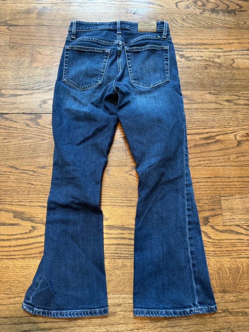 Lucky Brand Bridgette Cropped Flare Jeans Size 26/2 Dark Wash High Rise Stretch - Picture 2 of 5